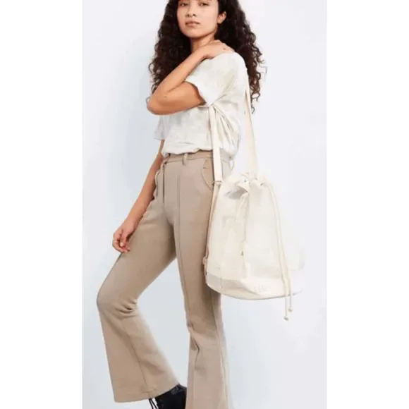 NWT BEIS The High-brid Mesh Backpack in Beige - Picture 4 of 13